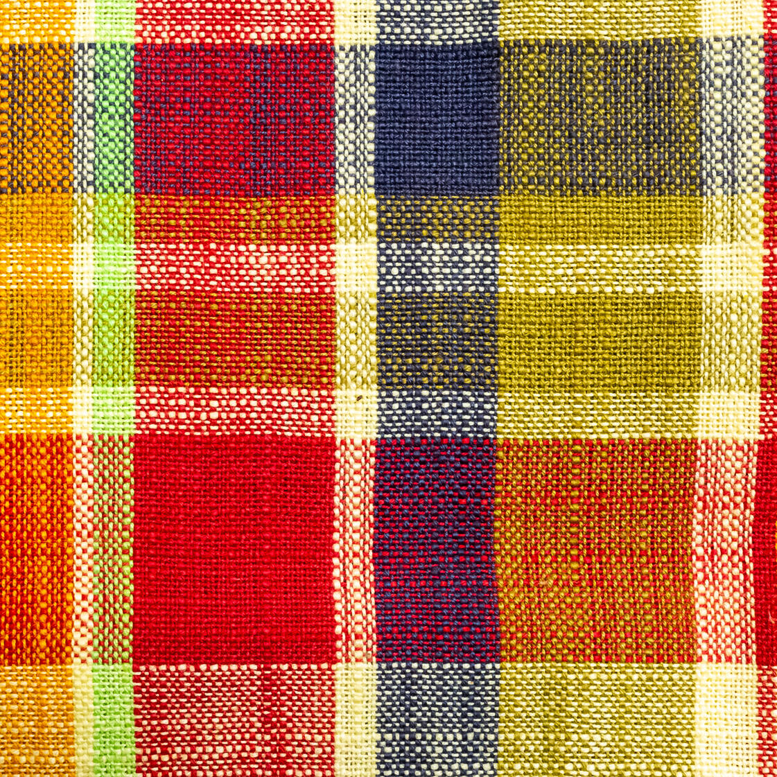 April Cornell-Bountiful Plaid Breakfast Cloth
