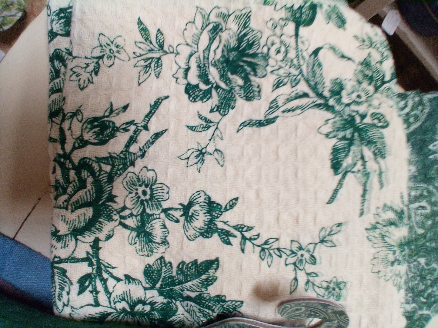 April Cornell-English Ivy Patchwork Tea Towel Bundle