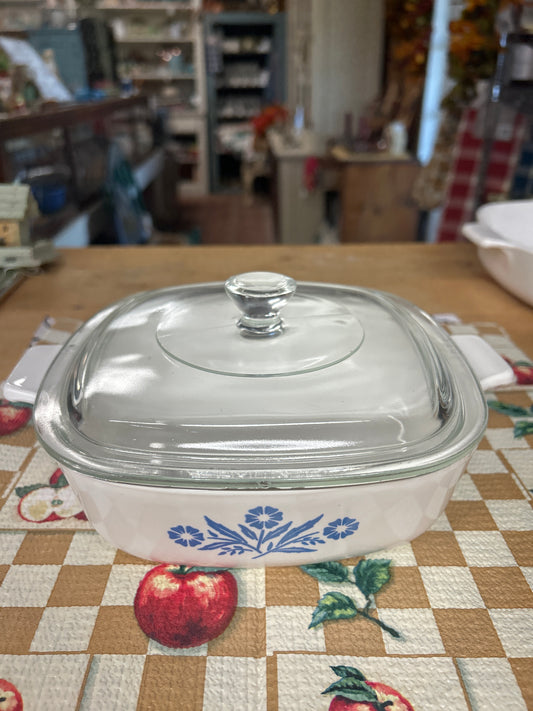 Vintage Cornflower Corning Ware Casserole w/ Lid